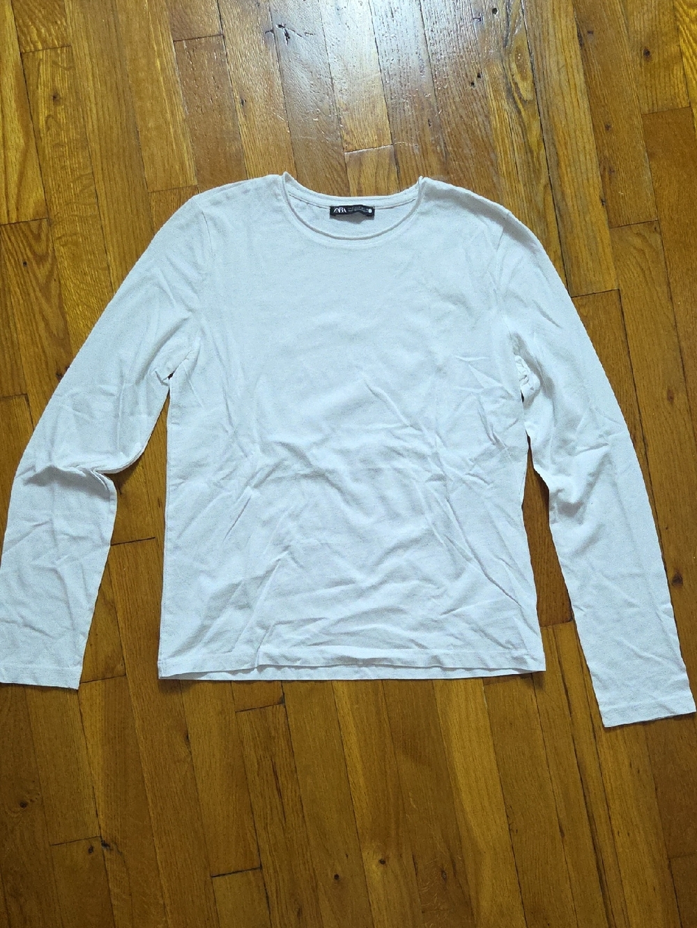 Zara White Long Sleeve Crewneck Tee